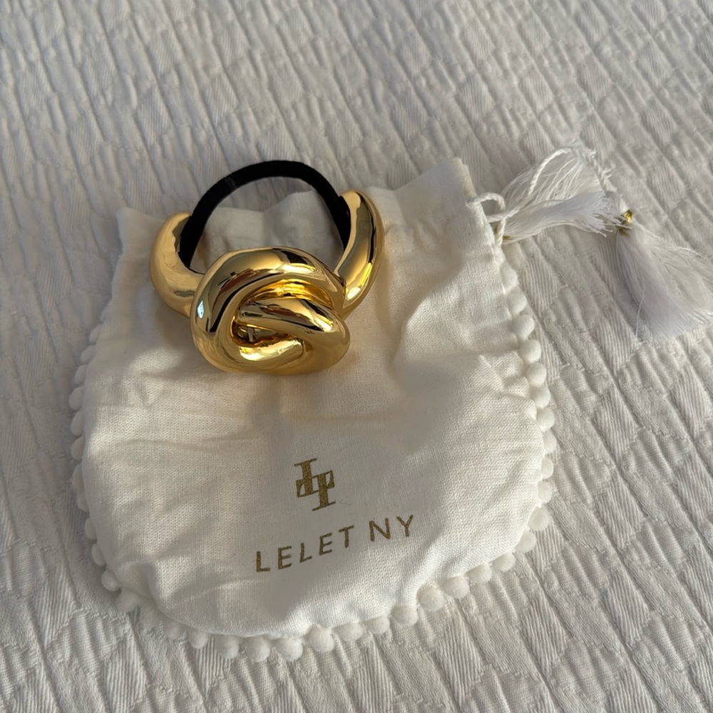 Lelet Glossy Knot Pony Cuff